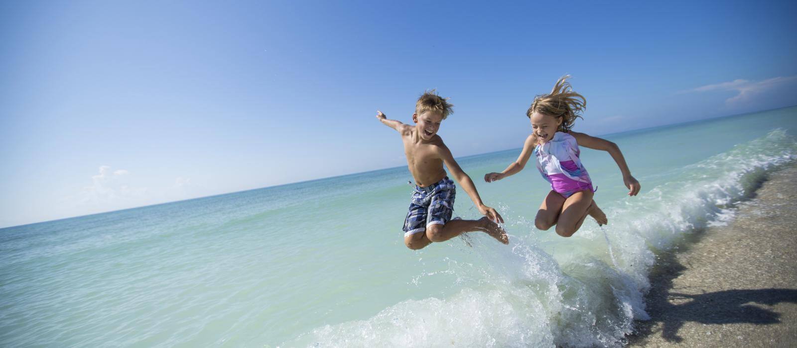 Play along the shoreline in Pensacola Beach, Navarre Beach, and the Gulf Islands National Seashore. All beach are a short drive from the home. 10 minutes to Pensacola Beach.